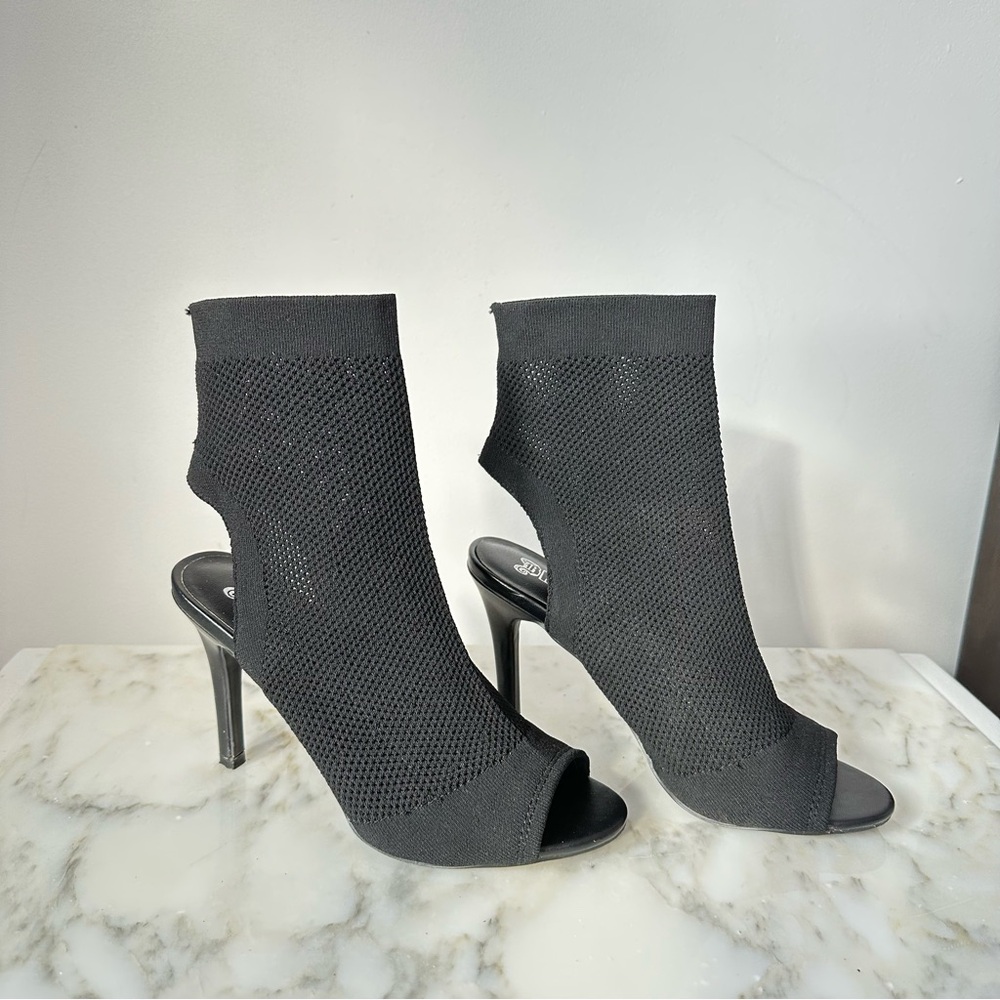 BRASH waffle knit stretchy sock ankle peep toe boot stiletto heel black size 6US
